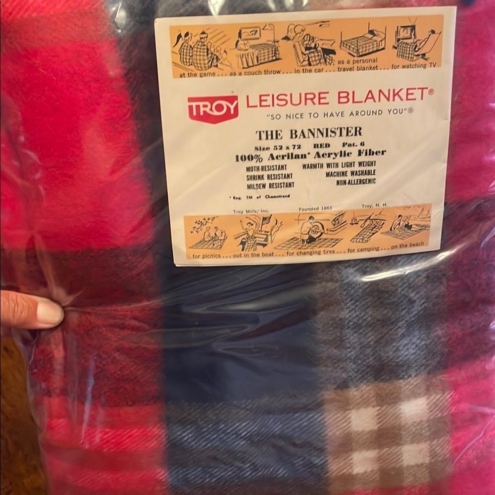 Vintage plaid acrylic Troy Leisure Blanket red blue tan 52x72 like new!